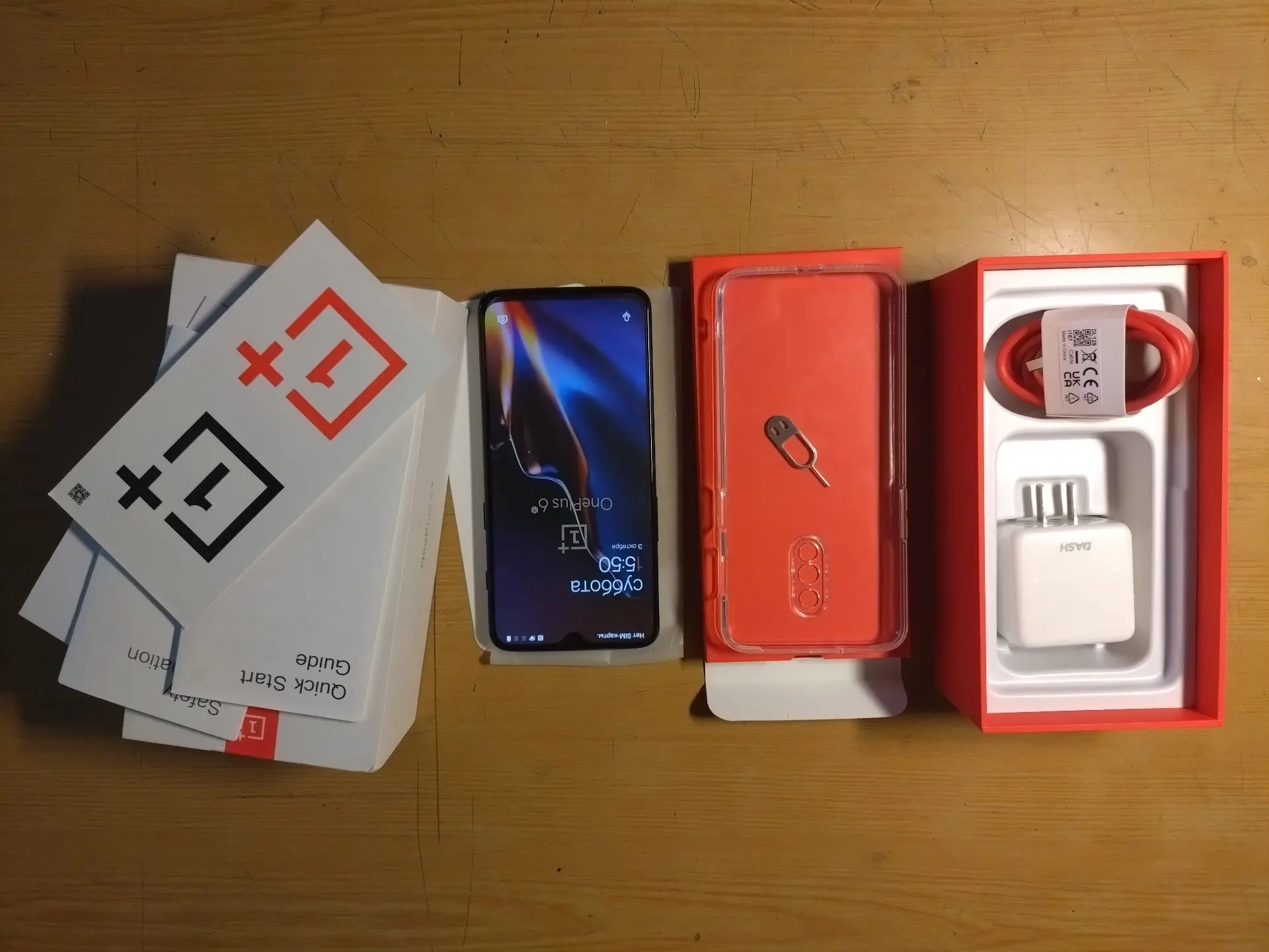 OnePlus 6T, версия A6010. Новый, куплен в середине сентября. Глобальная версия.  Тонкий...