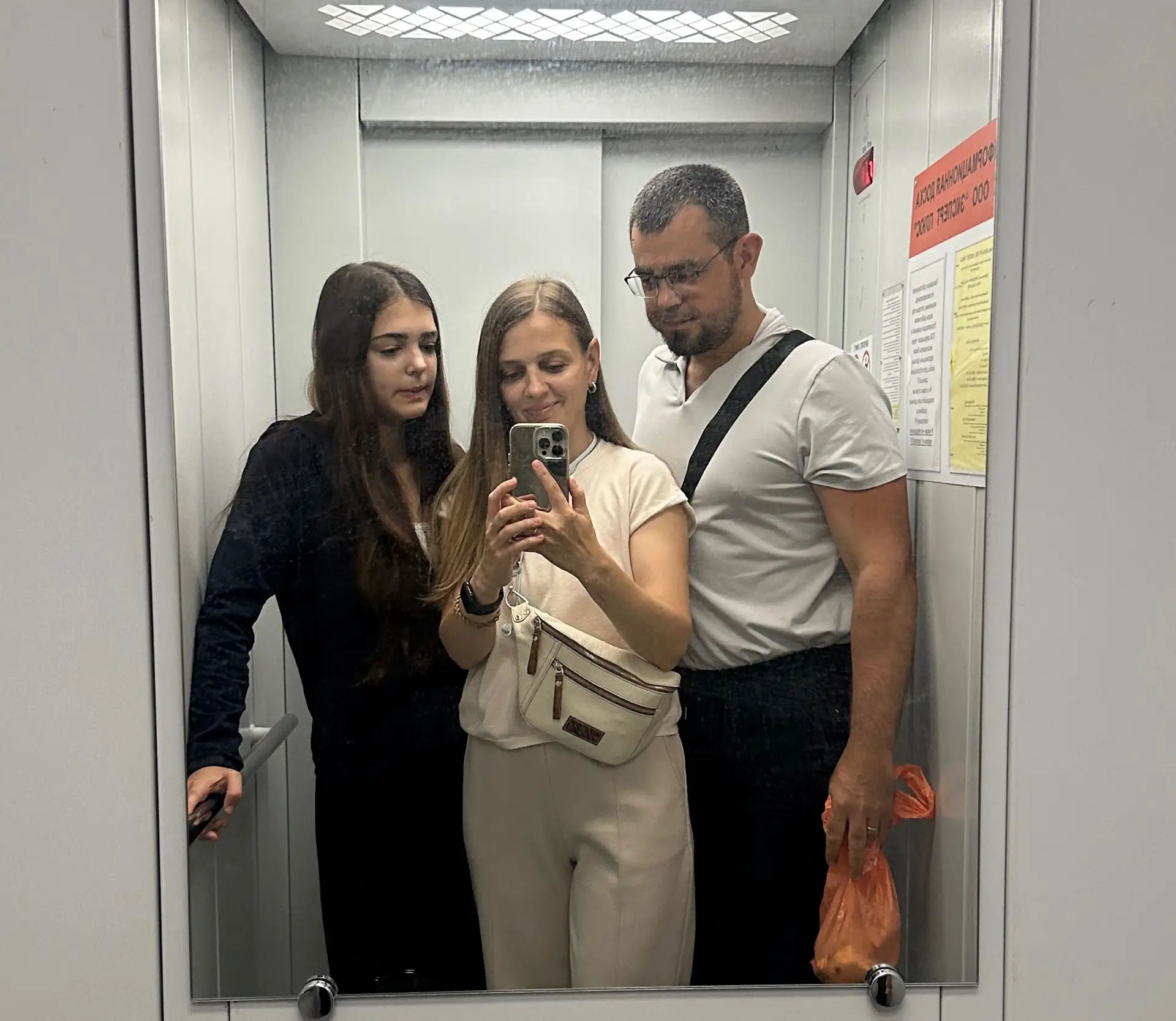 Старшенькие порадовали так порадовали сегодня! 
Пришли результаты ЕГЭ по русскому, у Васи 86 баллов�