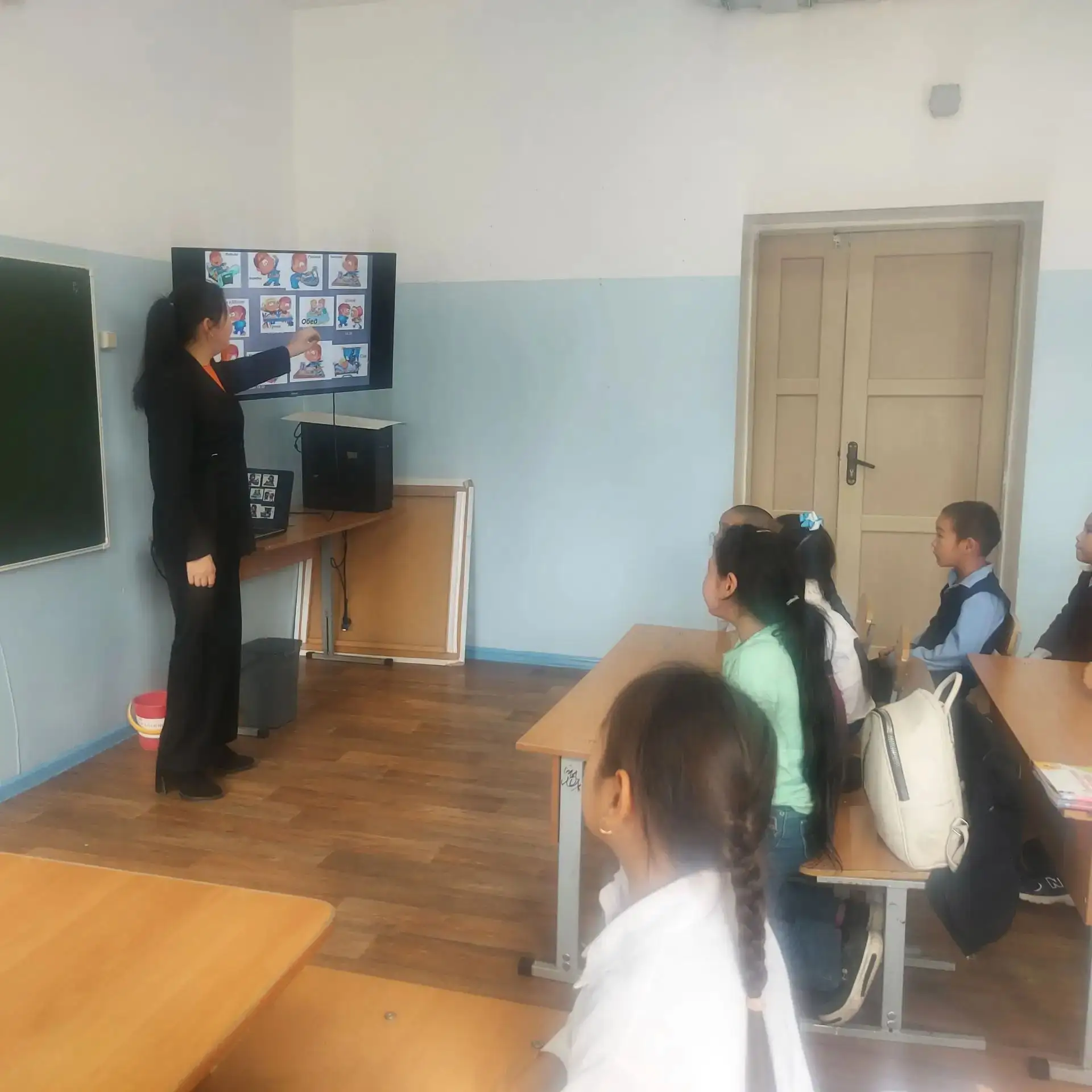 Классными руководителями 1,4,5 классов проведены классные часы на тему: "В здоровом тел...