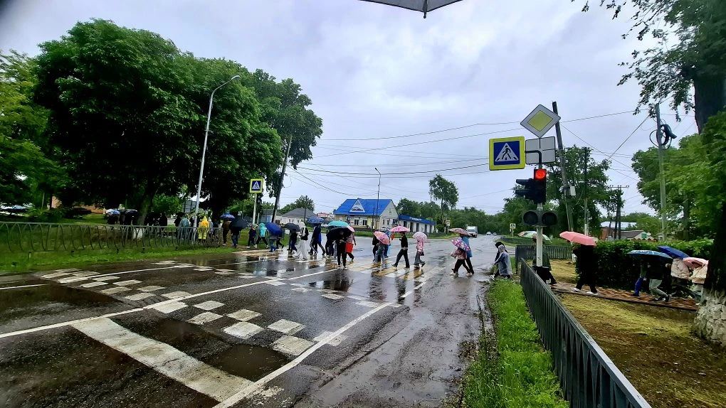 Первый день в лагере "Солнышко" Центра дополнительного образования встретил детей дождл...