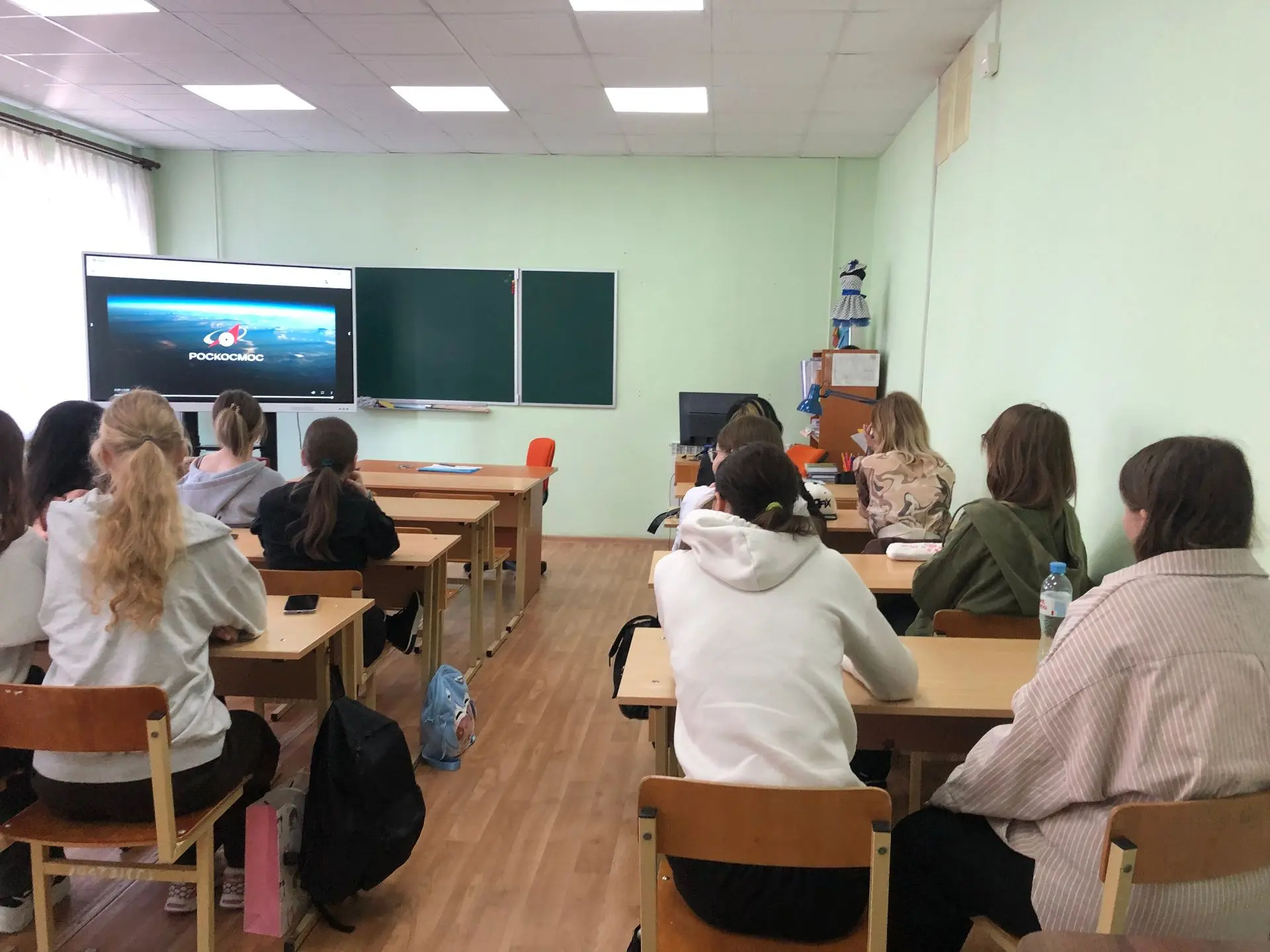 1 сентября в колледже прошло первое занятие из цикла «Разговоры о важном», посвященное ...