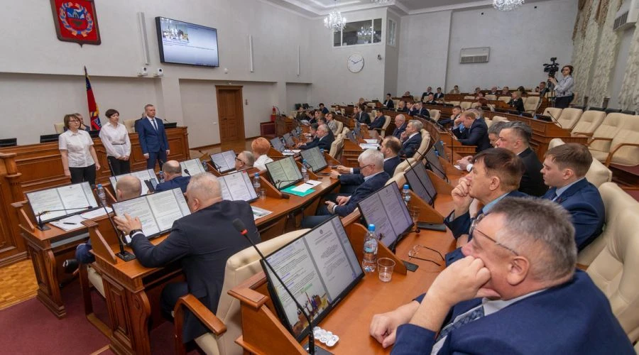 На выборах депутатов Алтайского Заксобрания девятого созыва все 34 одномандатных округа...