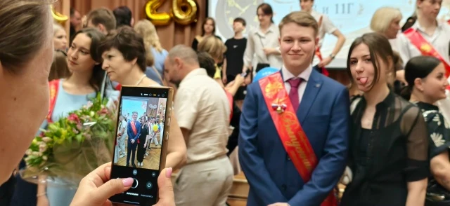 ФОТОМАРАФОН: ПОСЛЕДНИЙ ЗВОНОК   🔥 Вот и наступило окончание учебного марафона с уроками, контрольным