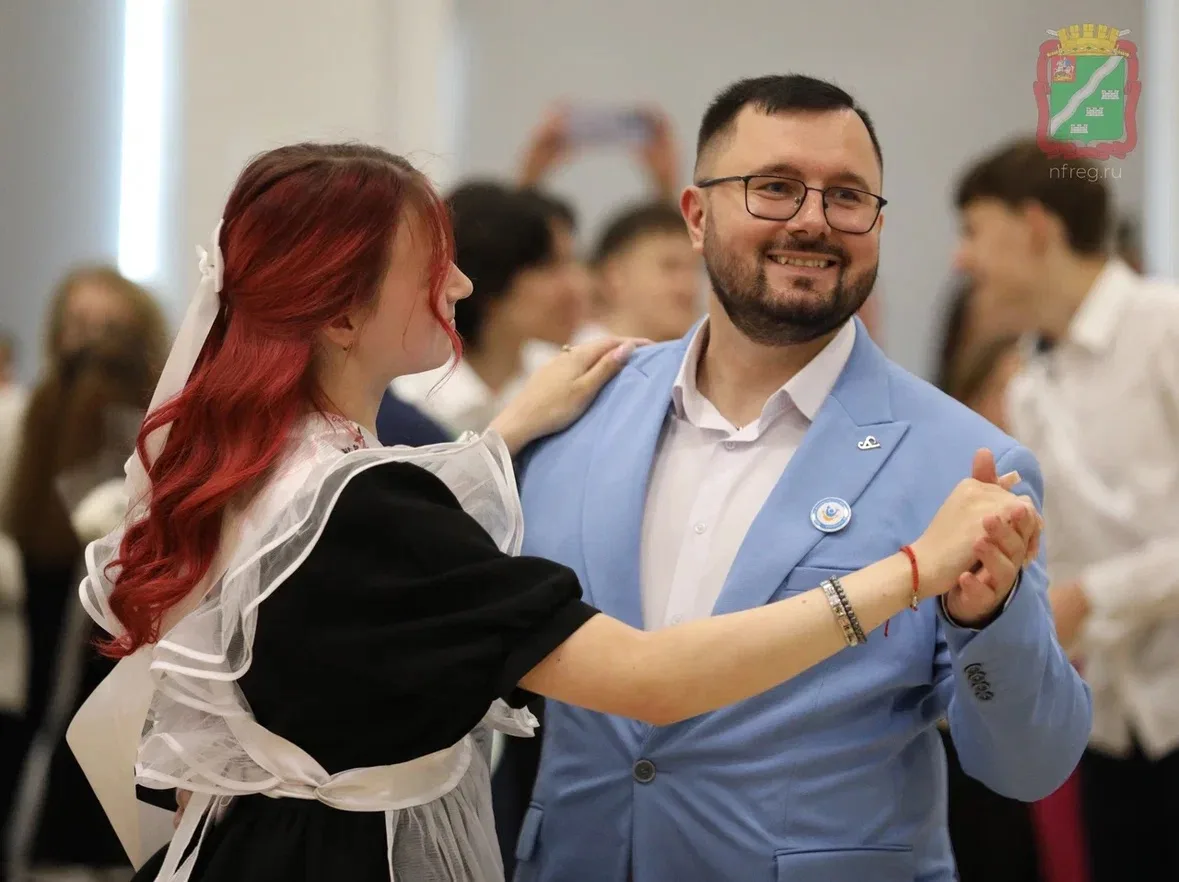 Праздник последнего звонка отгремел в 24 школах округа. Учебный год завершился для 22 тысяч школьник