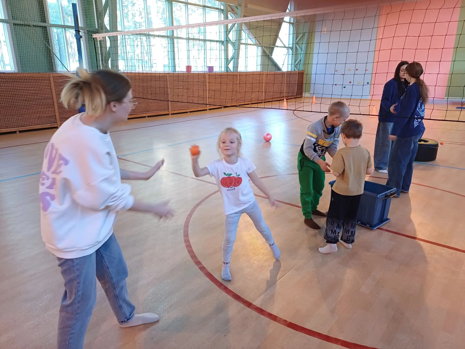 На старт, внимание, марш! В «Роднике» прошли осенние старты⛹️🍂