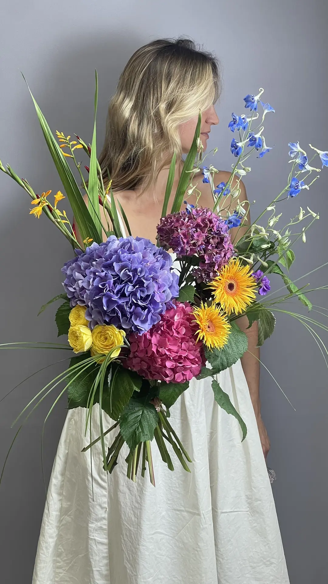Собрали яркий букет на прекрасное событие вам и на радость нам 🌸