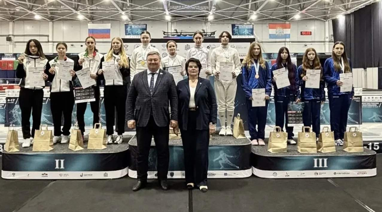 Турнир завершился победой саблисток Москвы! 🇷🇺🥇🥇🥇🥇🇷🇺
 
В Тольятти завершилось детское первен