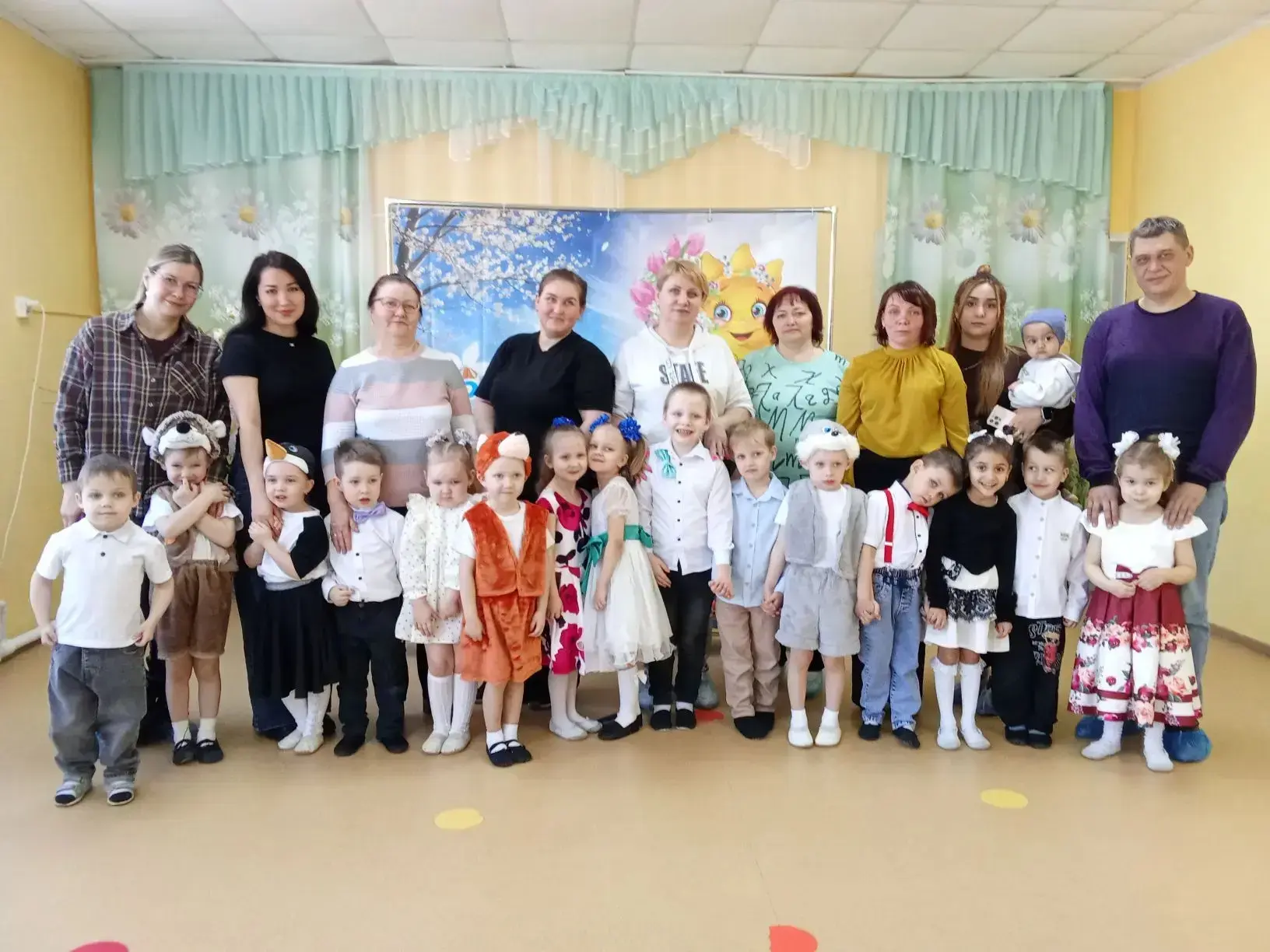 Весна - это волшебное пробуждение природы и ожидание чудес. В средней группе "Гномики",...