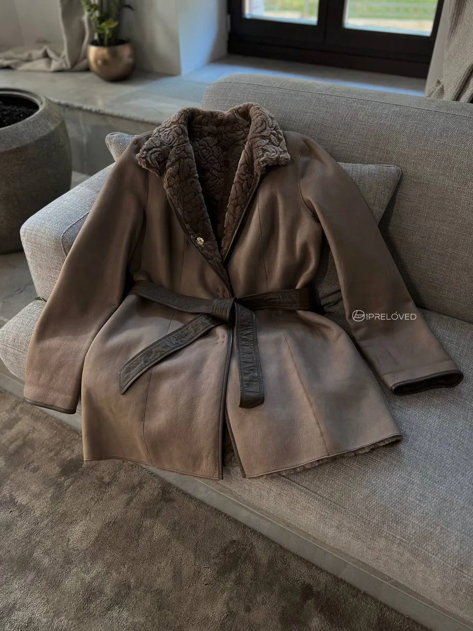 Новая двусторонняя дубленка Escada из натуральной кожи и меха, маркировка 48 IT. Бирки ...