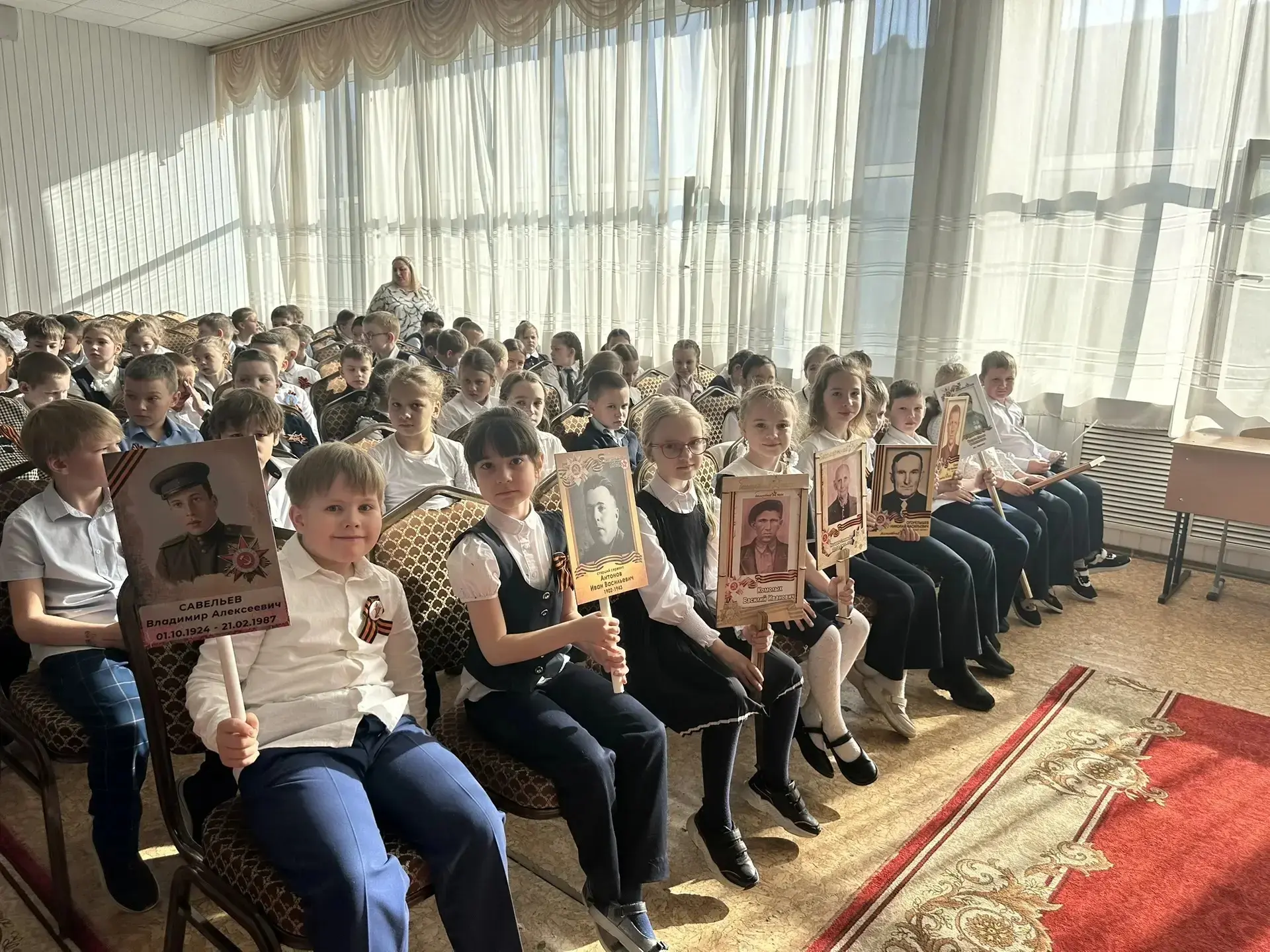 🎗4 мая в корпусе "Начальная школа" Шатурского лицея состоялась торжественная линейка,  посвящённая с