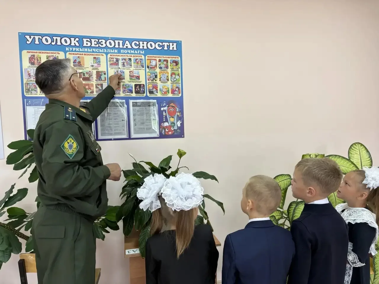 3 сентября во всех классах прошли классные часы ко Дню солидарности в борьбе с террориз...