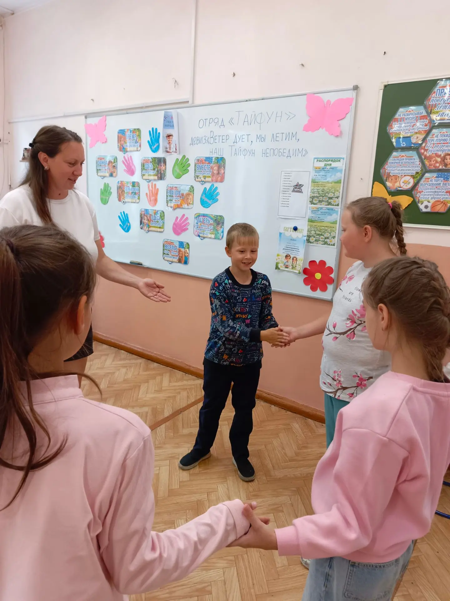 Дождь за окном, а у нас — праздник!