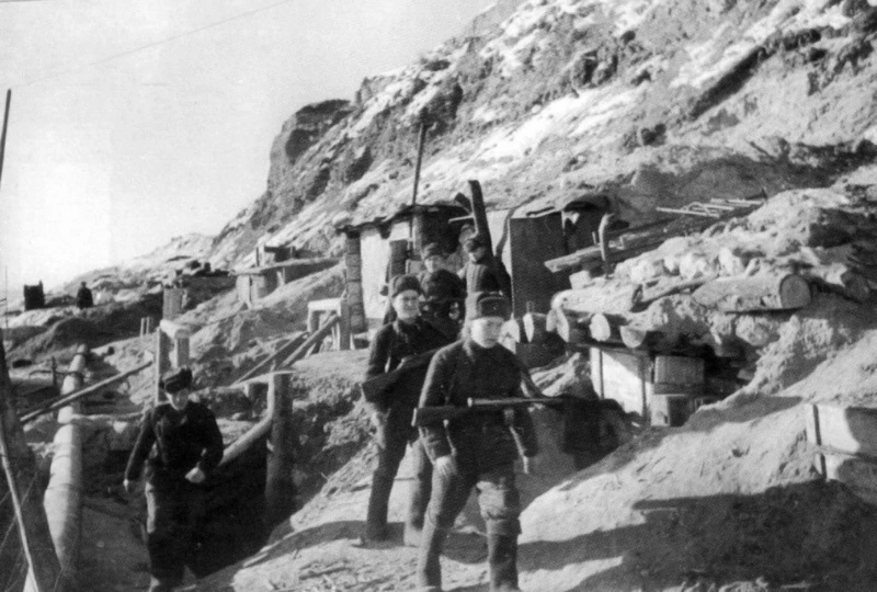 135 дней шла борьба за высоту 102,0 – Мамаев курган. Солдаты стояли насмерть, по кусочк...
