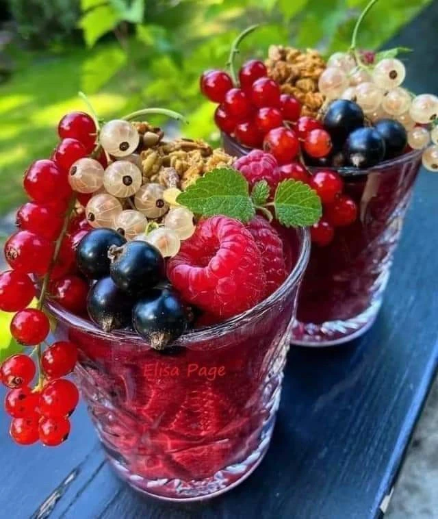 🍇 ЛЕТНЯЯ КОРЗИНКА: КАКИЕ ЯГОДЫ МОЖНО ДАВАТЬ ДЕТЯМ