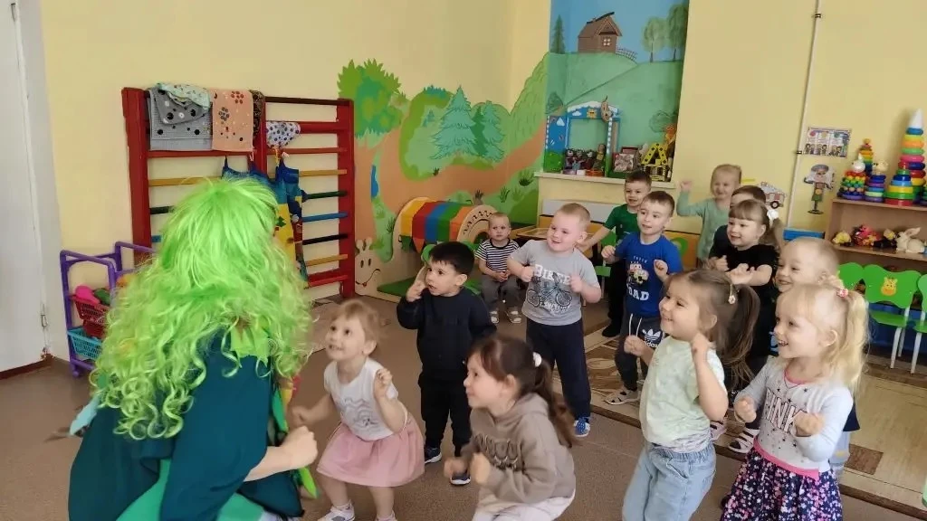 🌷В младшей разновозрастной группе "Цыплята" прошло развлечение, посвященное самому доб...