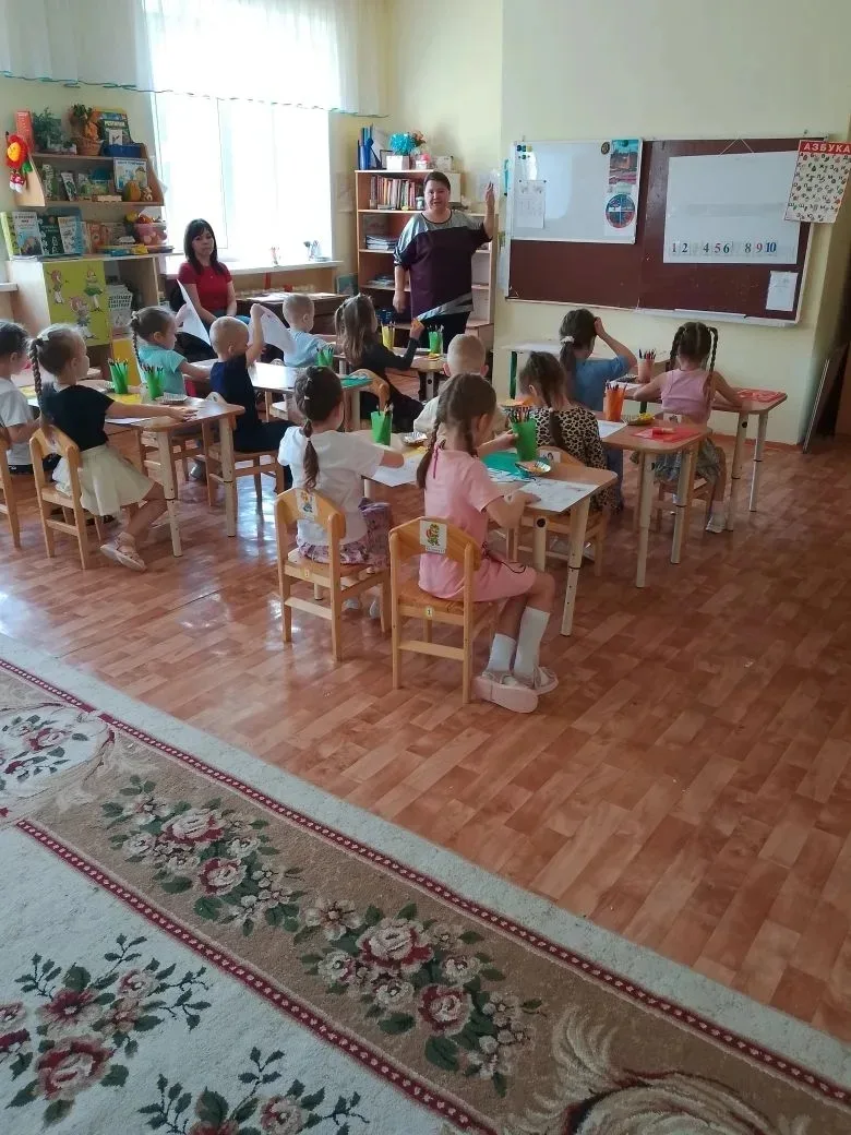 В старшей группе прошло открытое занятие по математике под названием «Путешествие в стр...