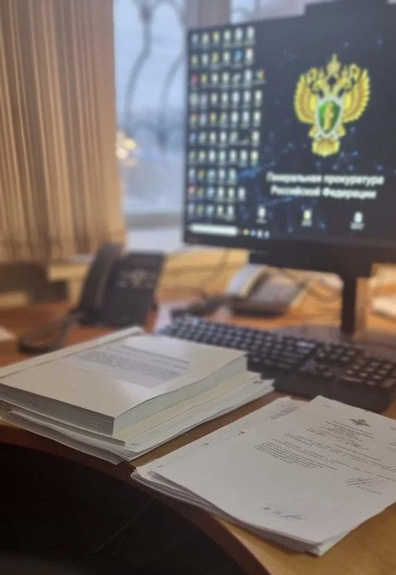 В Курске перед судом предстанет курьер телефонных мошенников, обвиняемый в хищении боле...