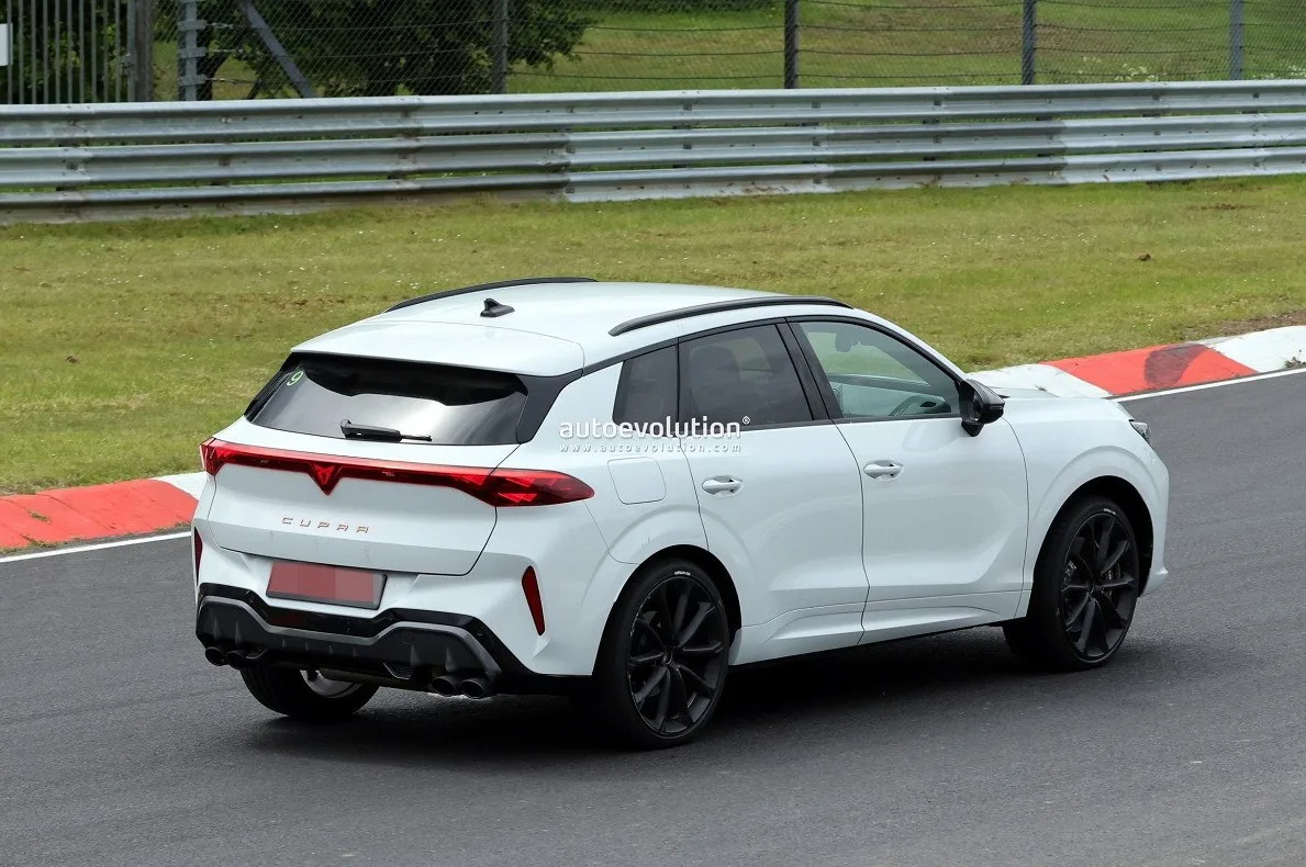 CUPRA готовит мощного конкурента Tiguan.  На трассе в Нюрбургринге заметили прототип новой спортивно