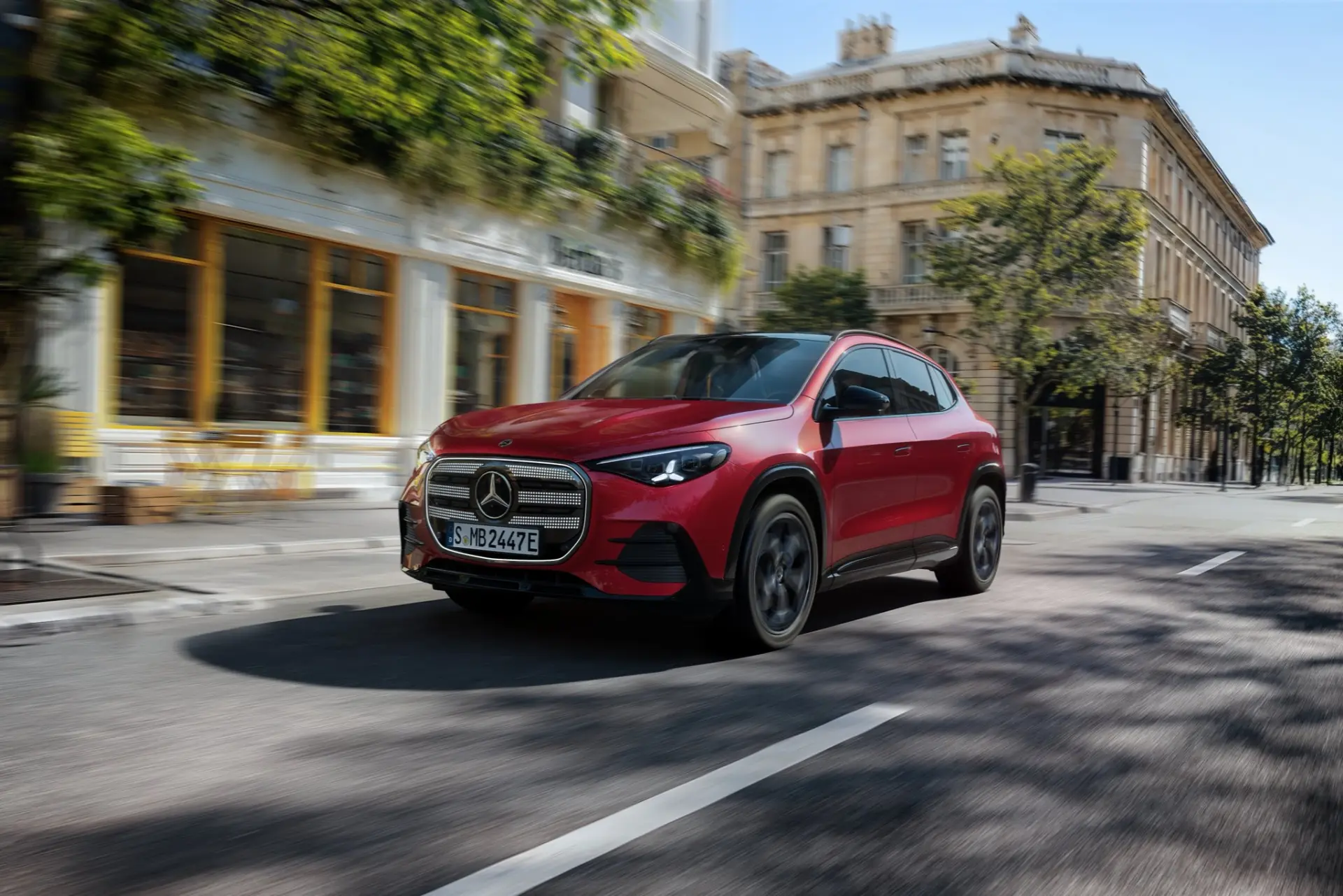 🆕🛞 Mercedes-Benz представили обновленный GLA – теперь с электрической и мягкими гибридными версиям