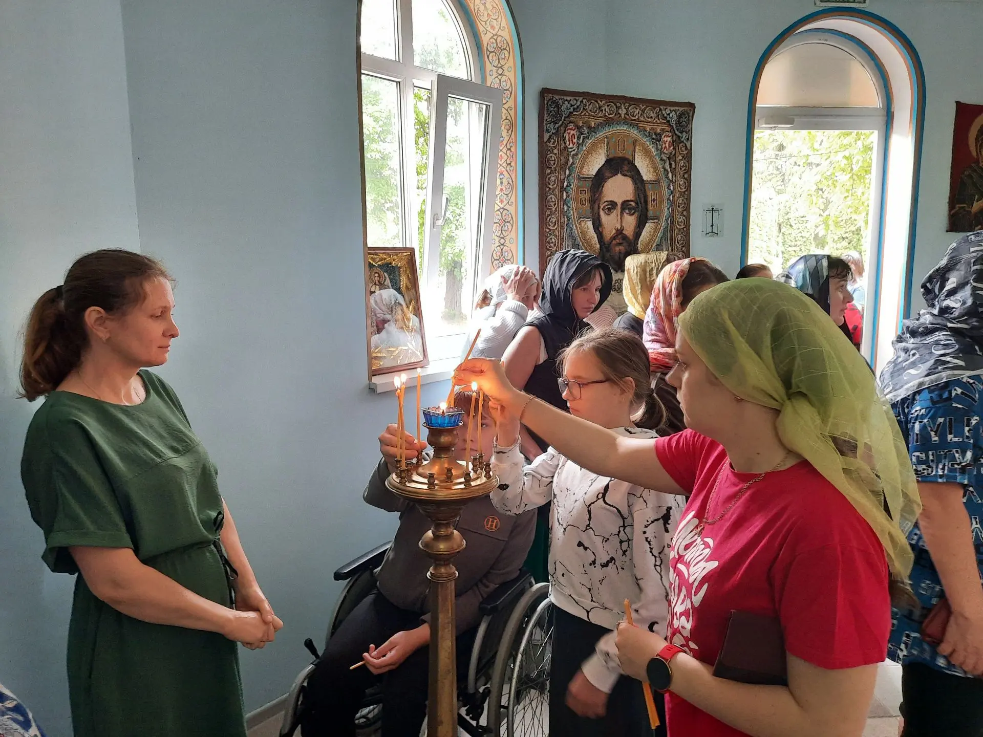В русской Православной церкви царевич Димитрий является единственным святым ребёнком - ...