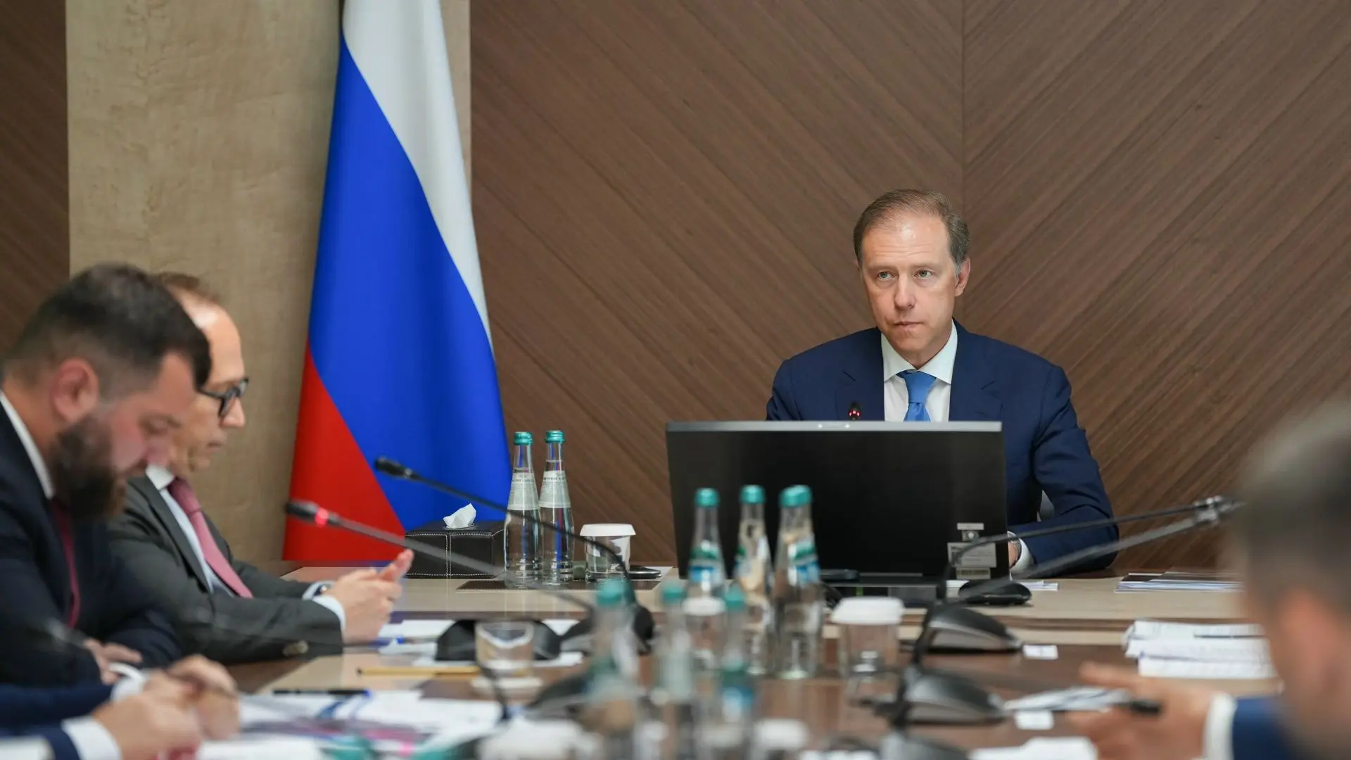 🏭 Обрабатывающая промышленность сохраняет положительную динамику