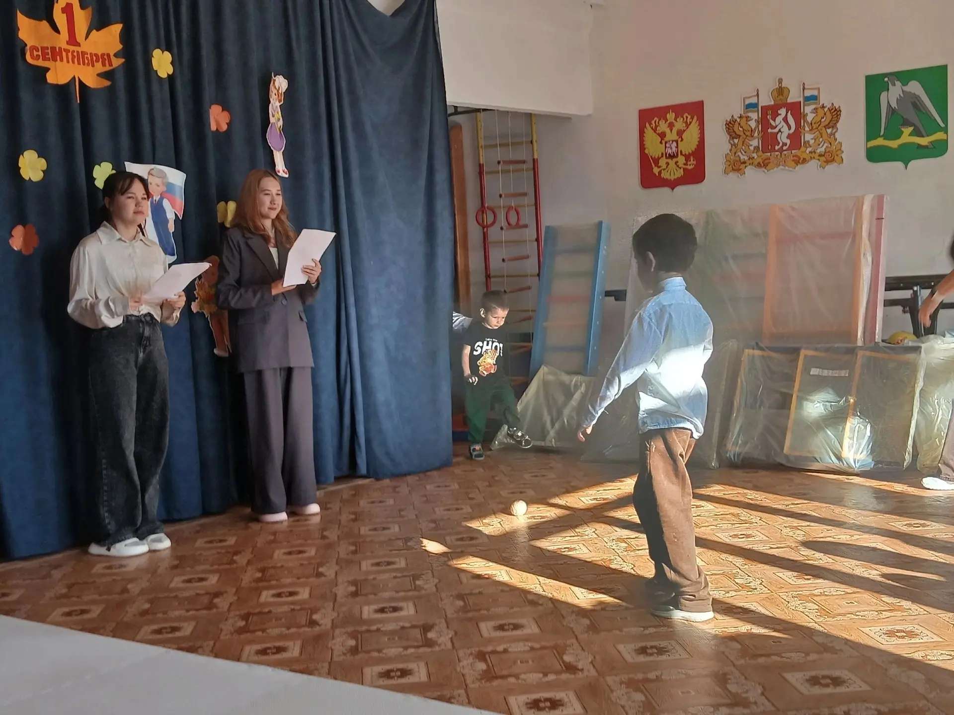 1 сентября — это всегда день новых встреч, светлых надежд и счастливых улыбок! 🍁