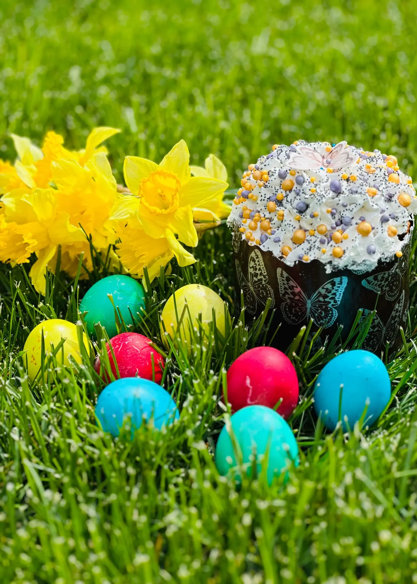 С Праздником Светлой Пасхи! ☀️🐣 Пусть в доме будет тепло, на душе — радость, а сердце согревает вера