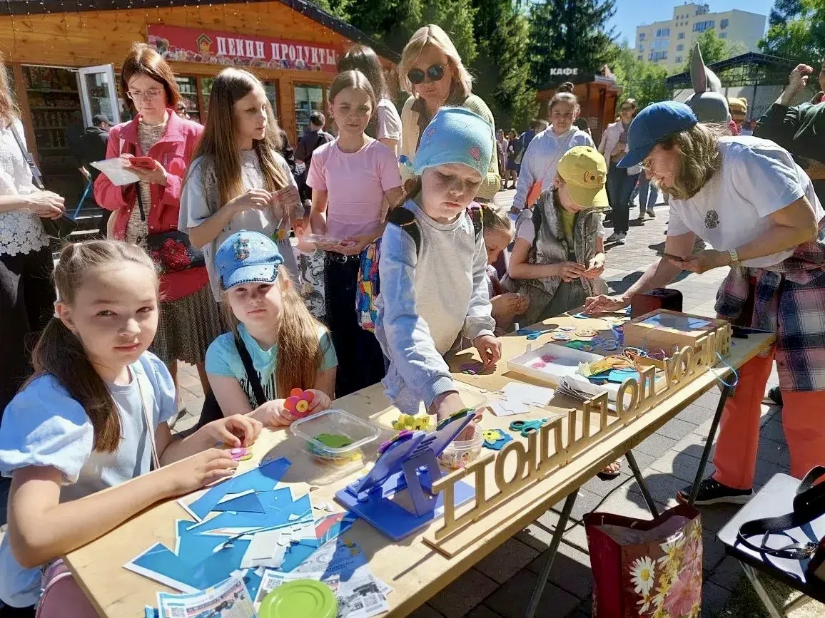 Творчество и радость - на бульваре Строителей прошел праздник для детей ☀️