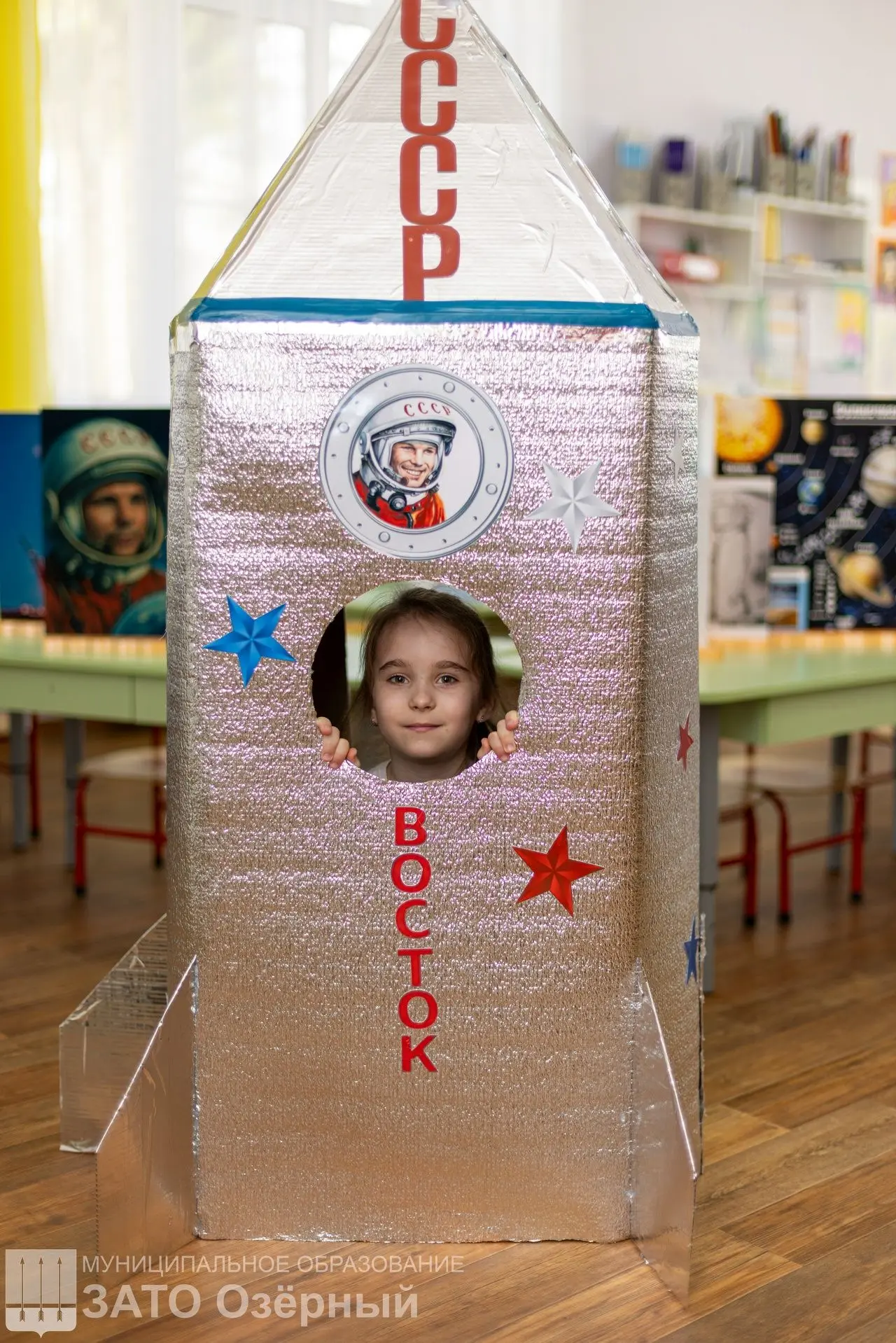 В детском саду № 4 «Сказка» прошли творческие площадки, посвящённые Дню космонавтики.