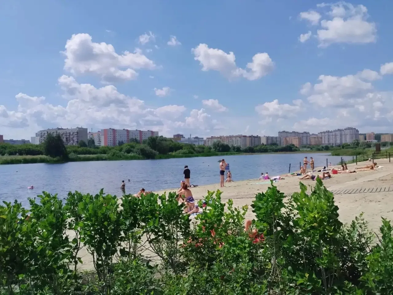 Безопасность на воде: родительская общественность 7 «В» класса провели профилактический рейд на озер