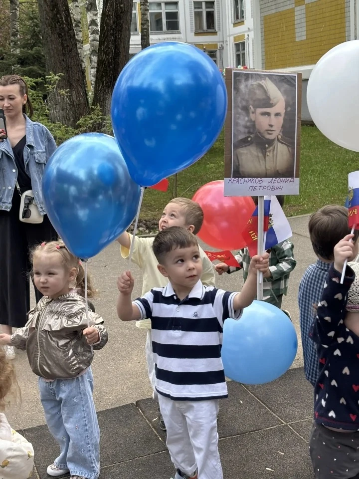 💡 Акция «Бессмертный полк» в детском саду «Сказка»   💫 В детском саду «Сказка» с особым трепетом и у