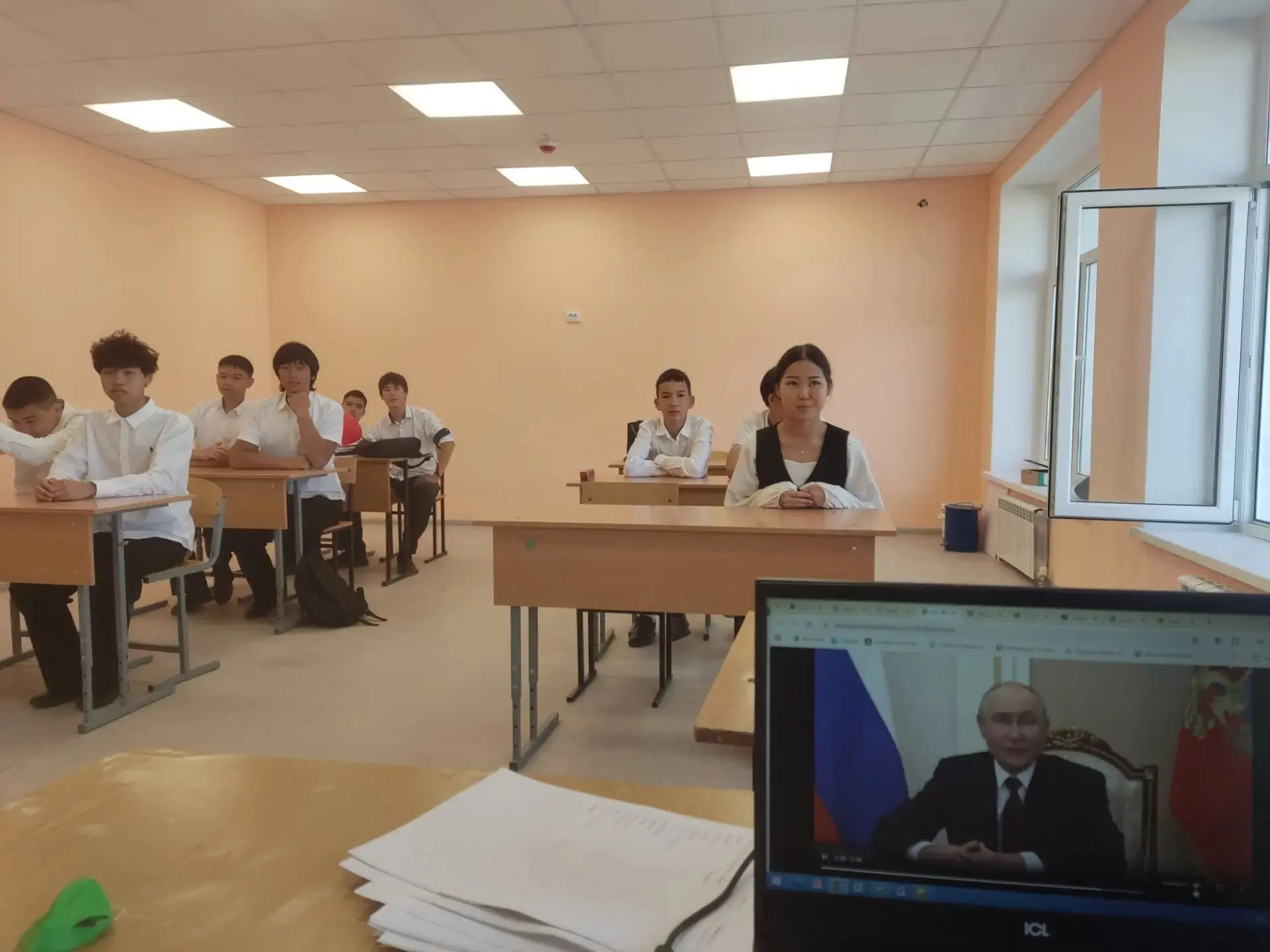 🔔1 сентября во всех классах прошли Разговоры о важном, посвящённые Дню Знаний.
