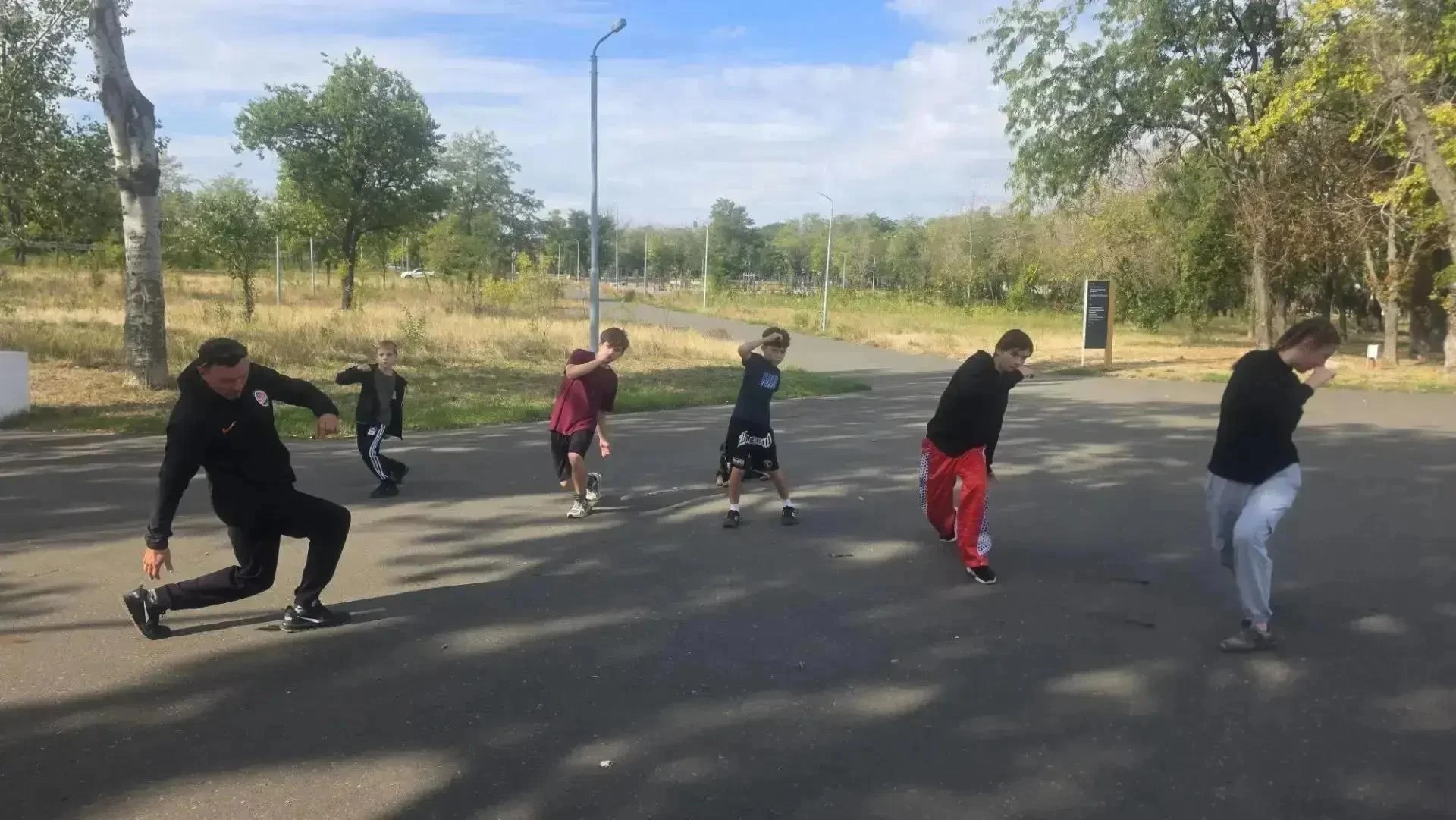 Юные мариупольцы приняли участие в мастер-классе по самообороне