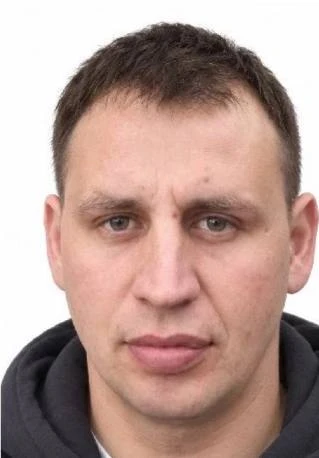 Спасатели и волонтёры отряда «ЛизаАлерт» ведут поиски 41‑летнего рыбака Сергея Колбанёв...
