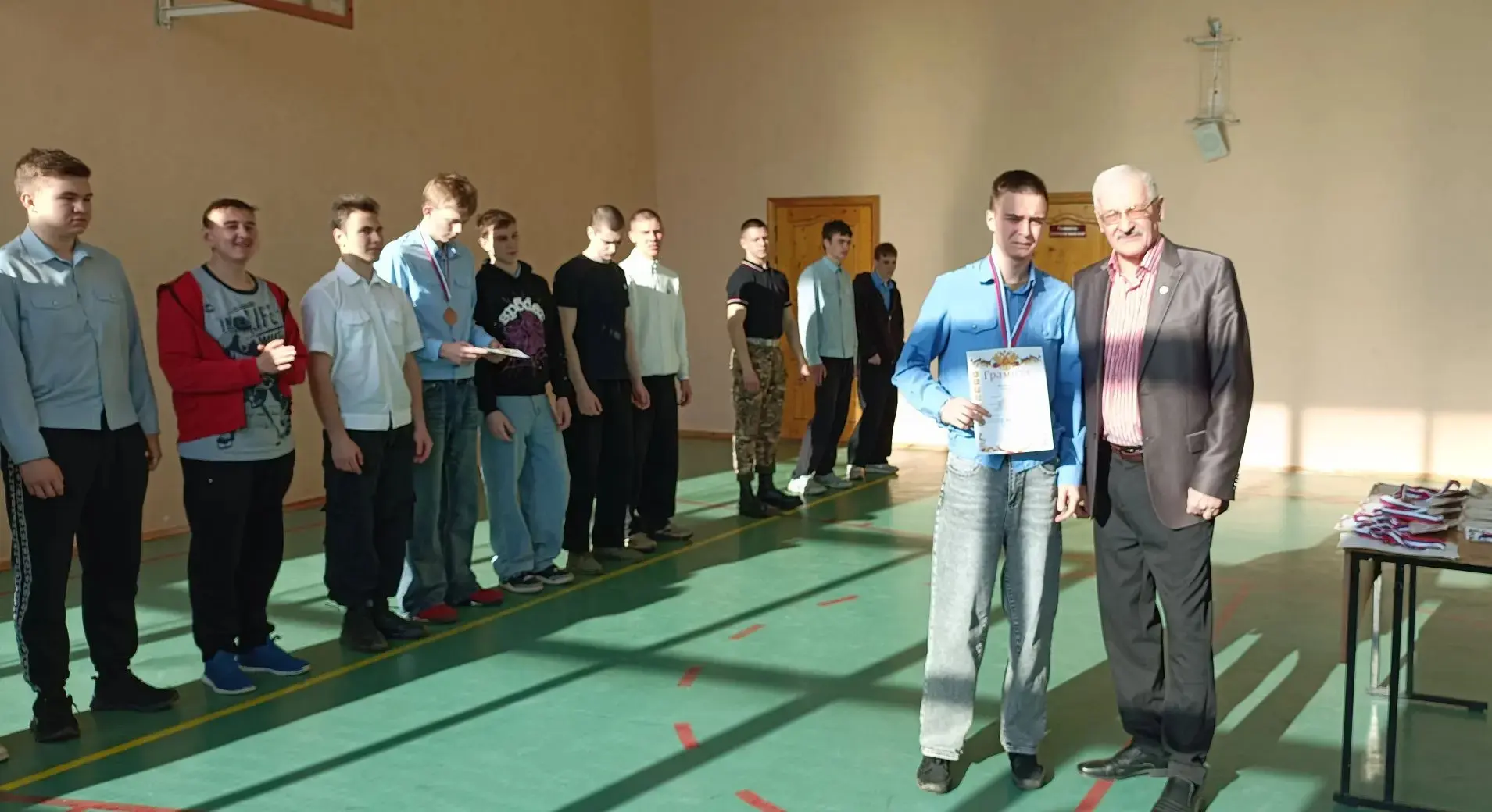 🥇 МЫ — ПЕРВЫЕ!
