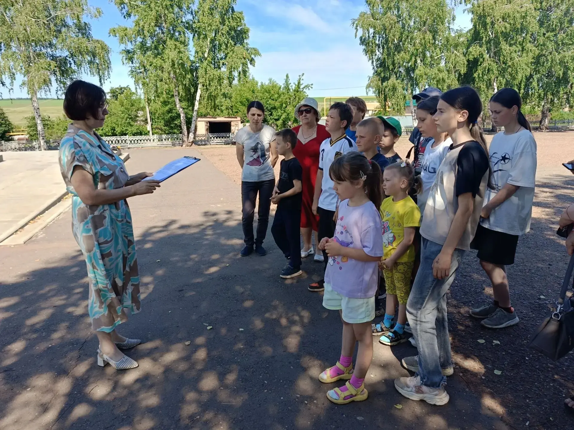 22 июня в День памяти и скорби в нашем посёлке  прошла Всероссийская акция «Свеча памяти».
 У памятн