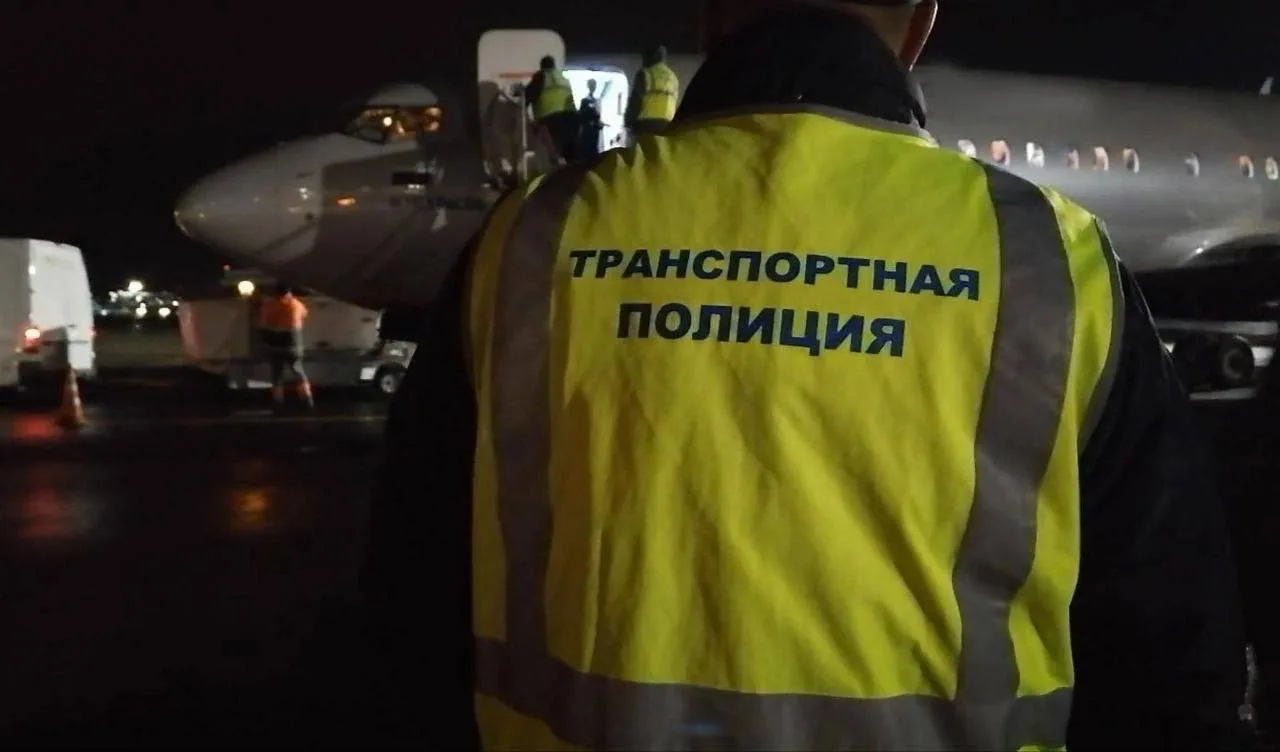 👮‍♂️✈️В аэропорту г. Иркутска сотрудники транспортной полиции привлекли к административной ответств