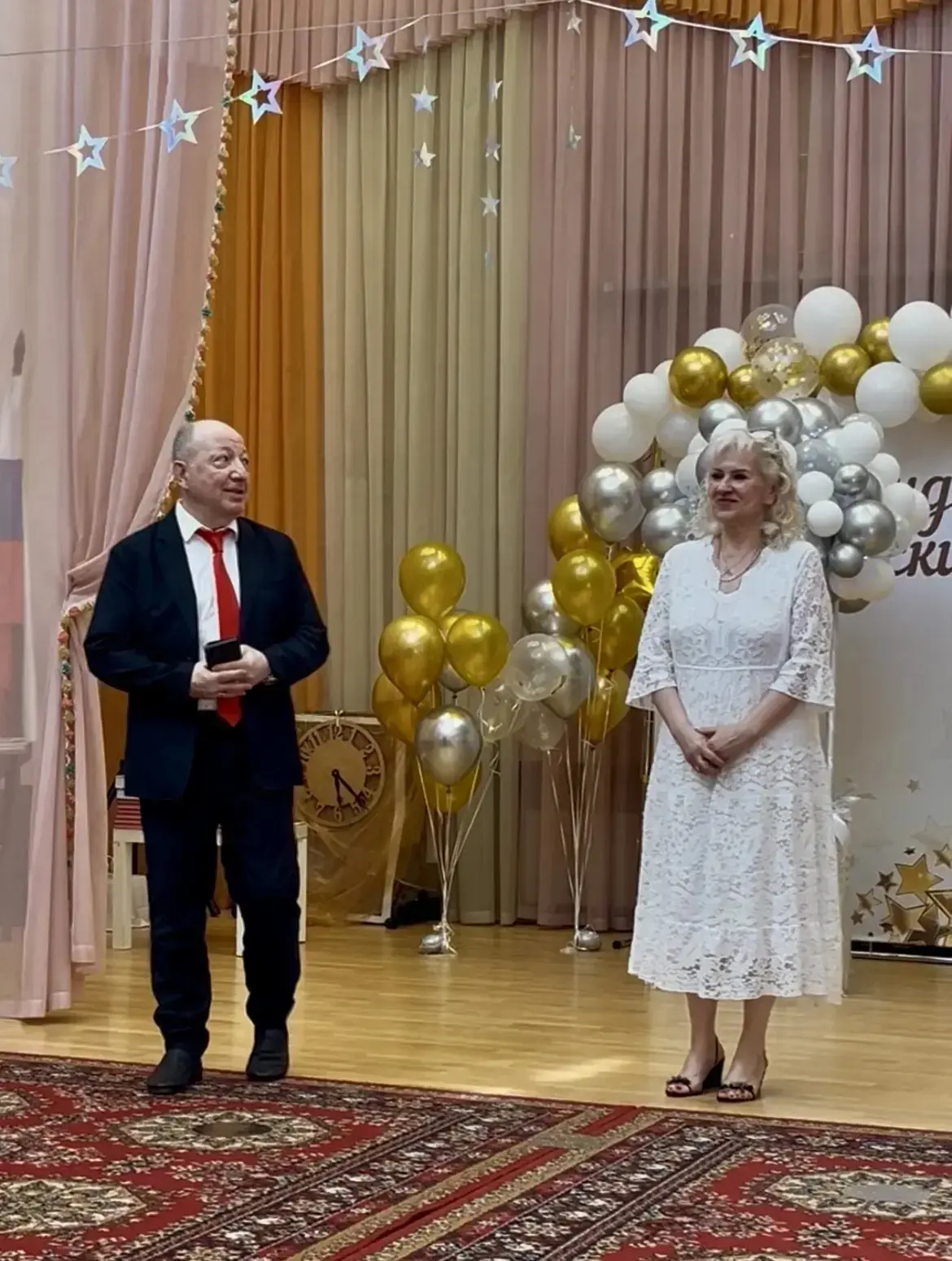 🎊 В дошкольных корпусах проходят самые трогательные и запоминающиеся праздники — выпускные у воспита