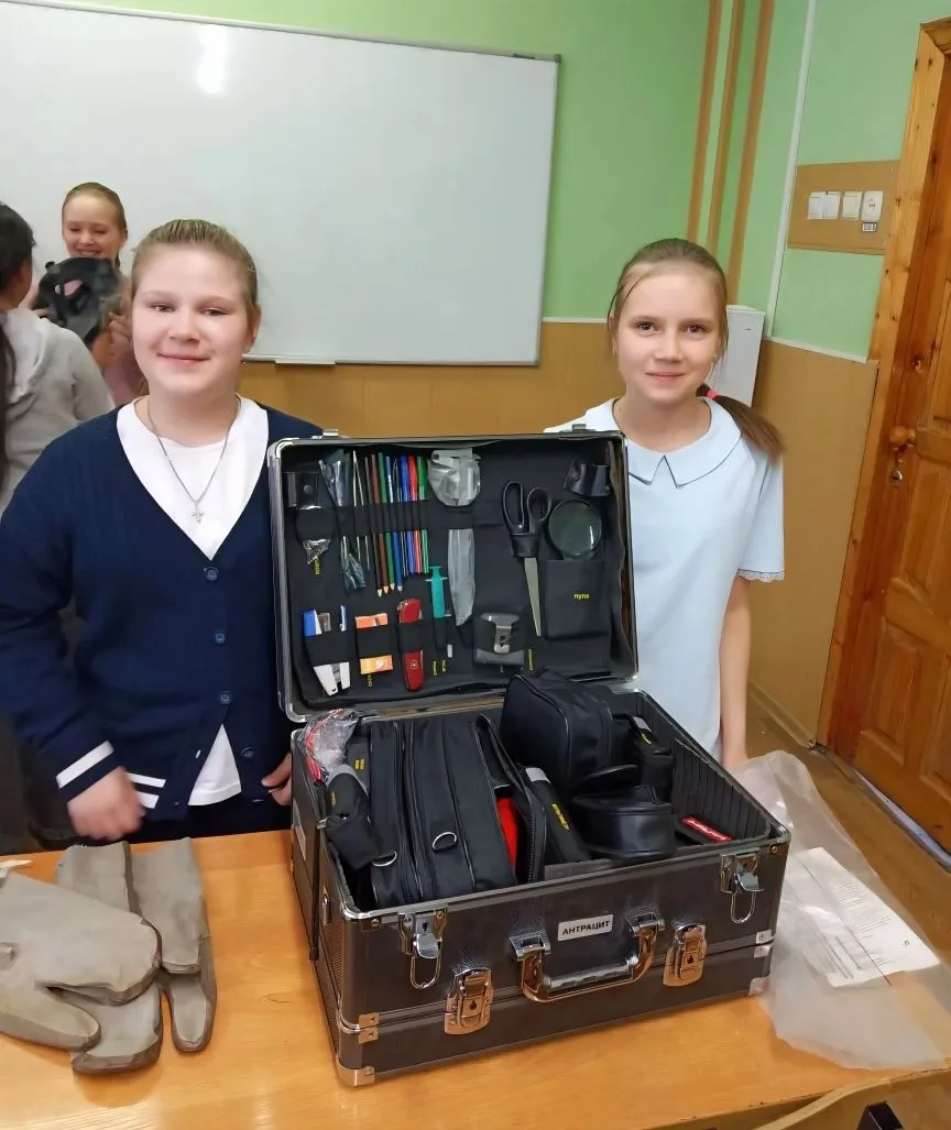 🚒 Огненный репортаж из пожарной части №4: как 5Б узнал тайны профессии дознавателя МЧС!  🔥 Когда на 
