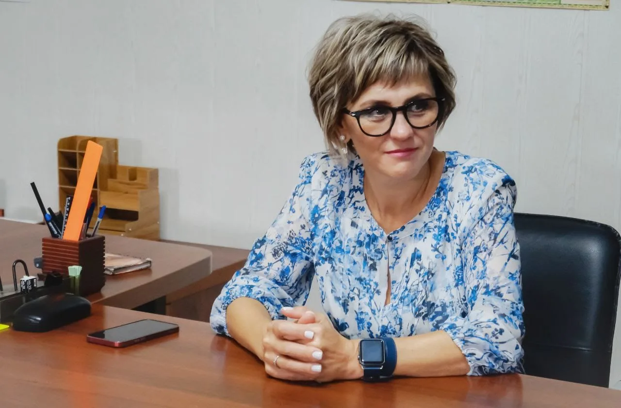 Уважаемая Марина Ивановна!

От имени коллектива администрации Кызыл-Октябрьского сельского поселения