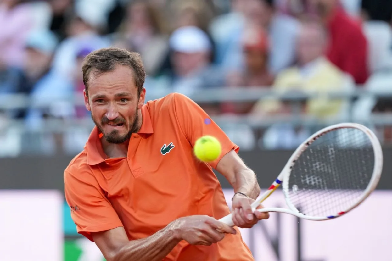 🎾Стала известна сетка Галле, где сыграют Медведев, Хачанов, Бублик 🎾

Соревнование пройдёт с 15 по