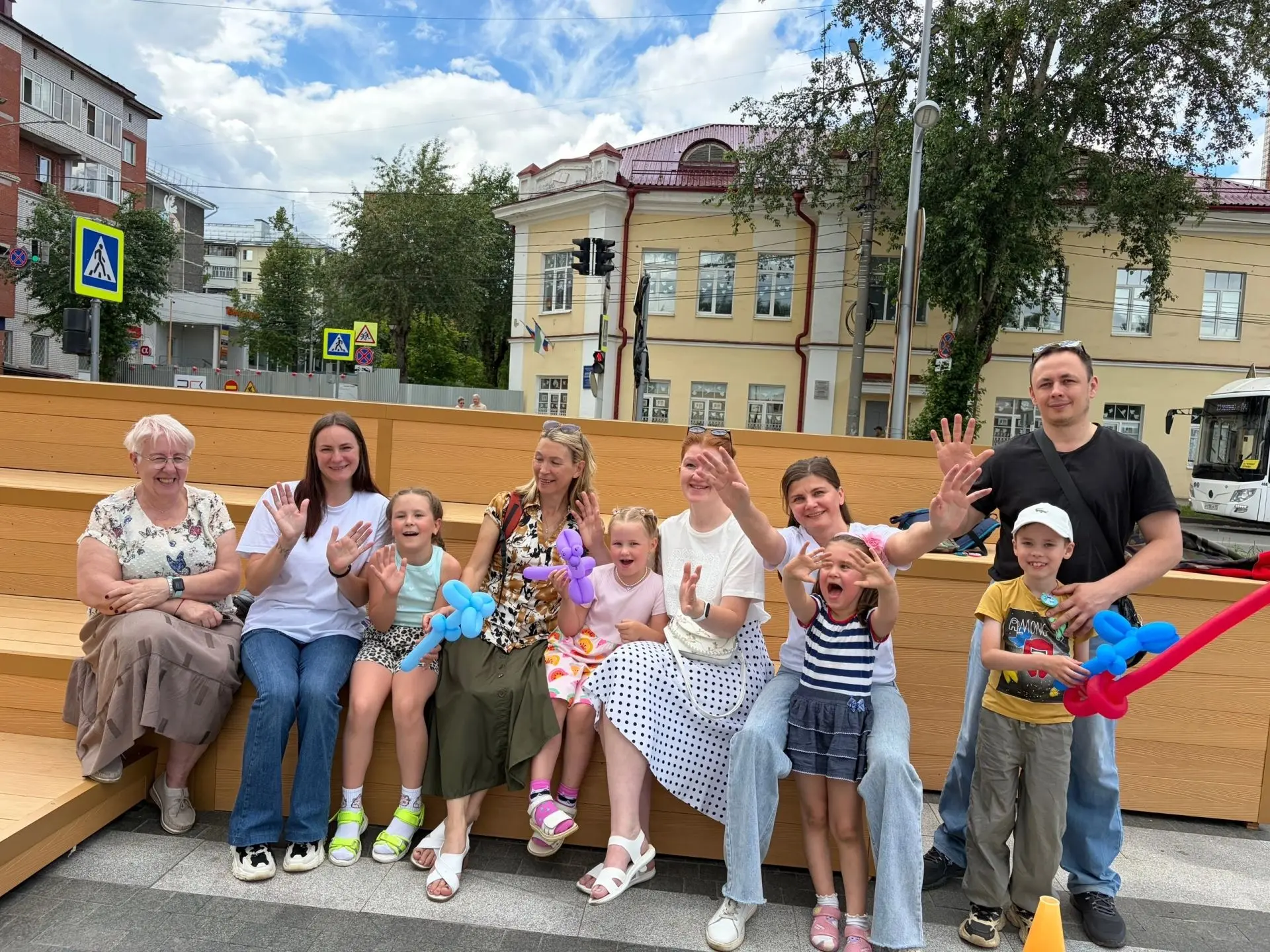 🎉 «Сыктывкарское лето» подарило море улыбок, а наши педагоги — отличное настроение!
В минувшие выхо