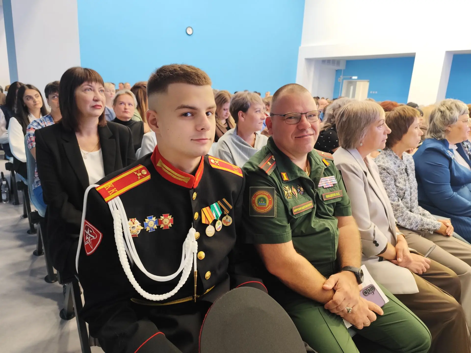 👩‍🏫 Педагоги и воспитанники Амурского кадетского корпуса поучаствовали в крупнейшем с...