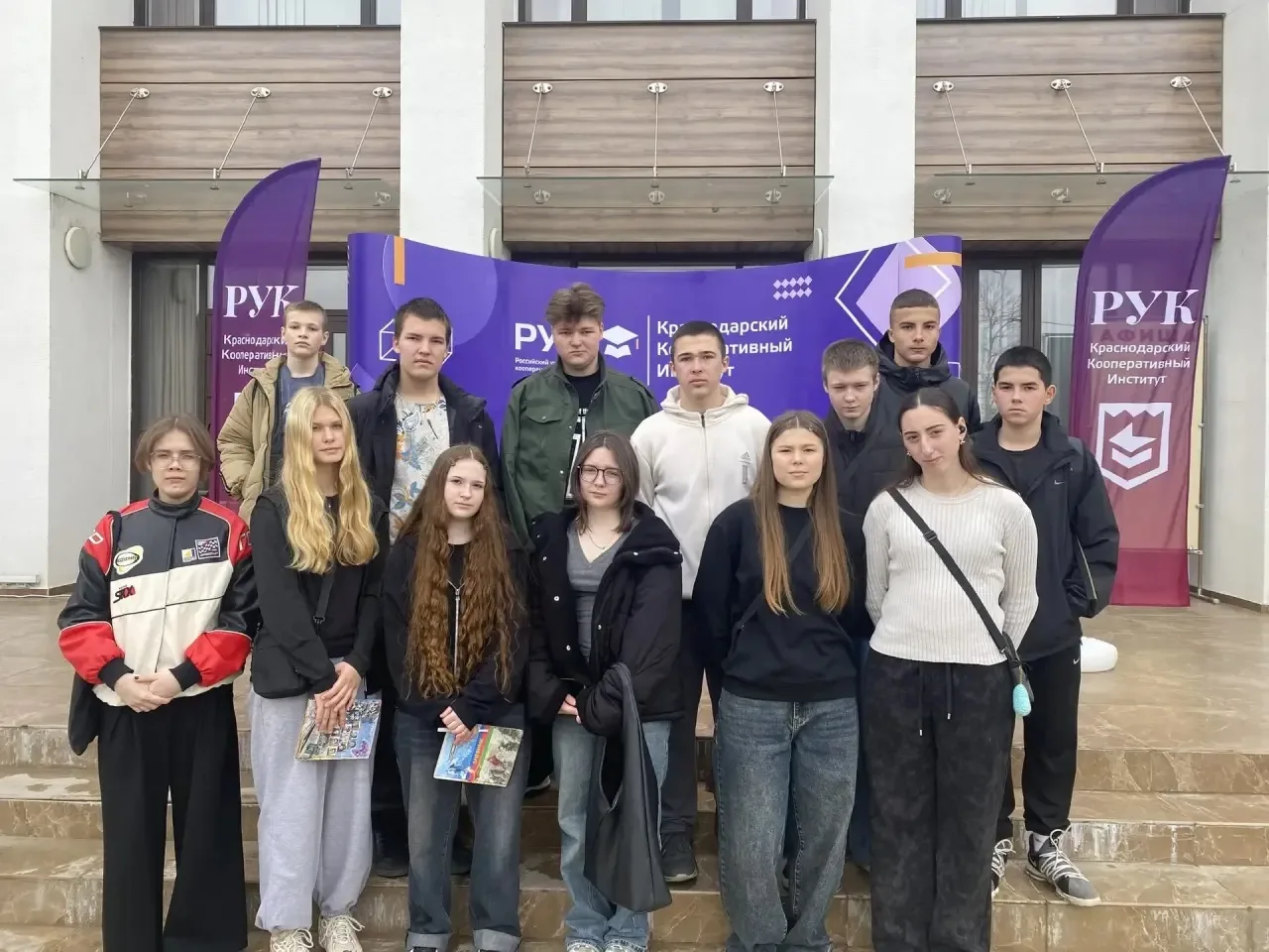 🚀 Легкий старт в большое будущее!  Сегодня, 27 марта, наша школа принимала гостей — Краснодарский ко