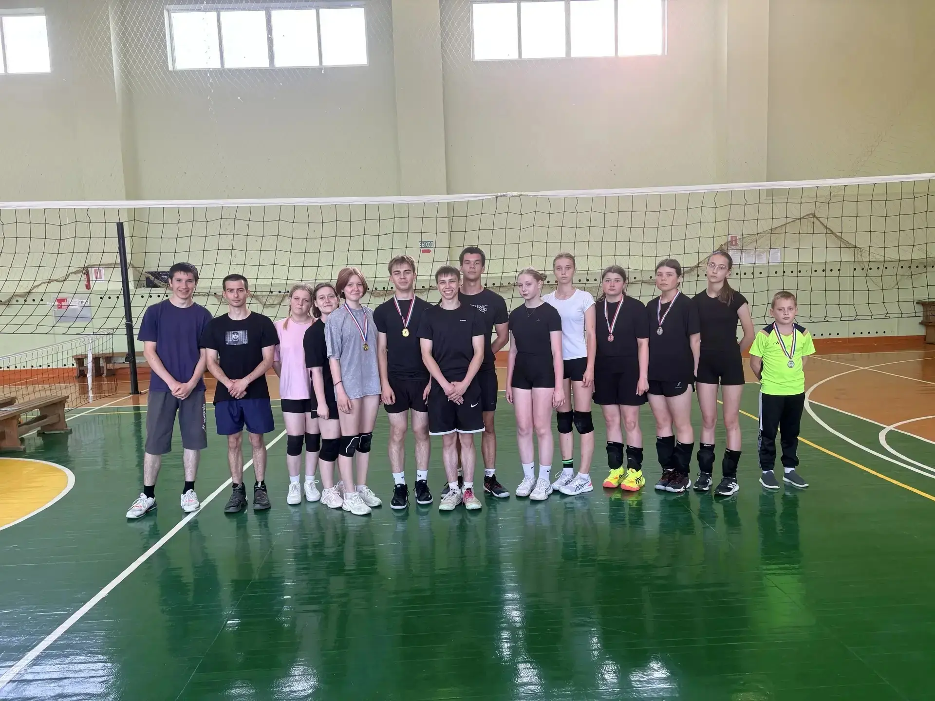 Сегодня в спорткомплексе «Аксень» ярко и звонко прошёл турнир по пляжному волейболу, пр...