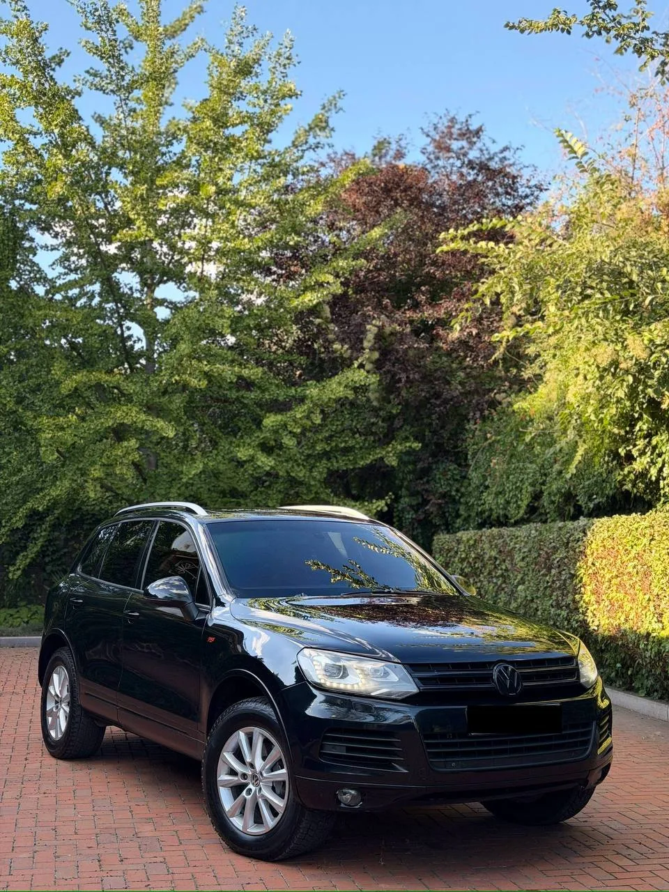 VOLKSWAGEN Touareg 2011 3.6 бензин