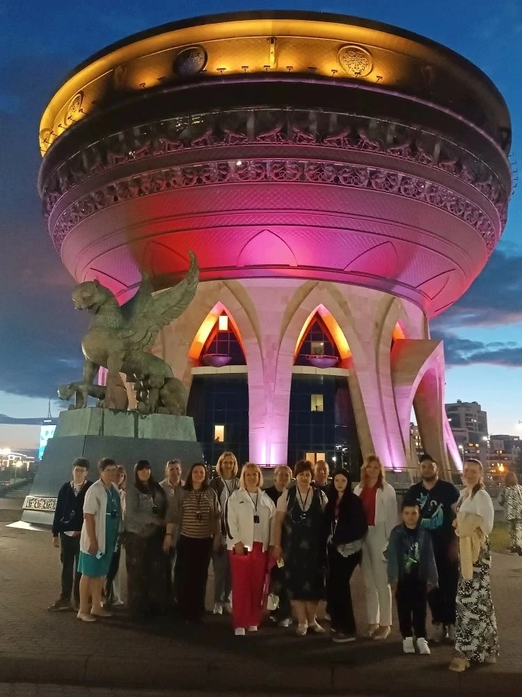 Продолжаем делиться фотовпечатлениями из наших июньских туров🤗

Ловите фото из тура в Казань (11-13