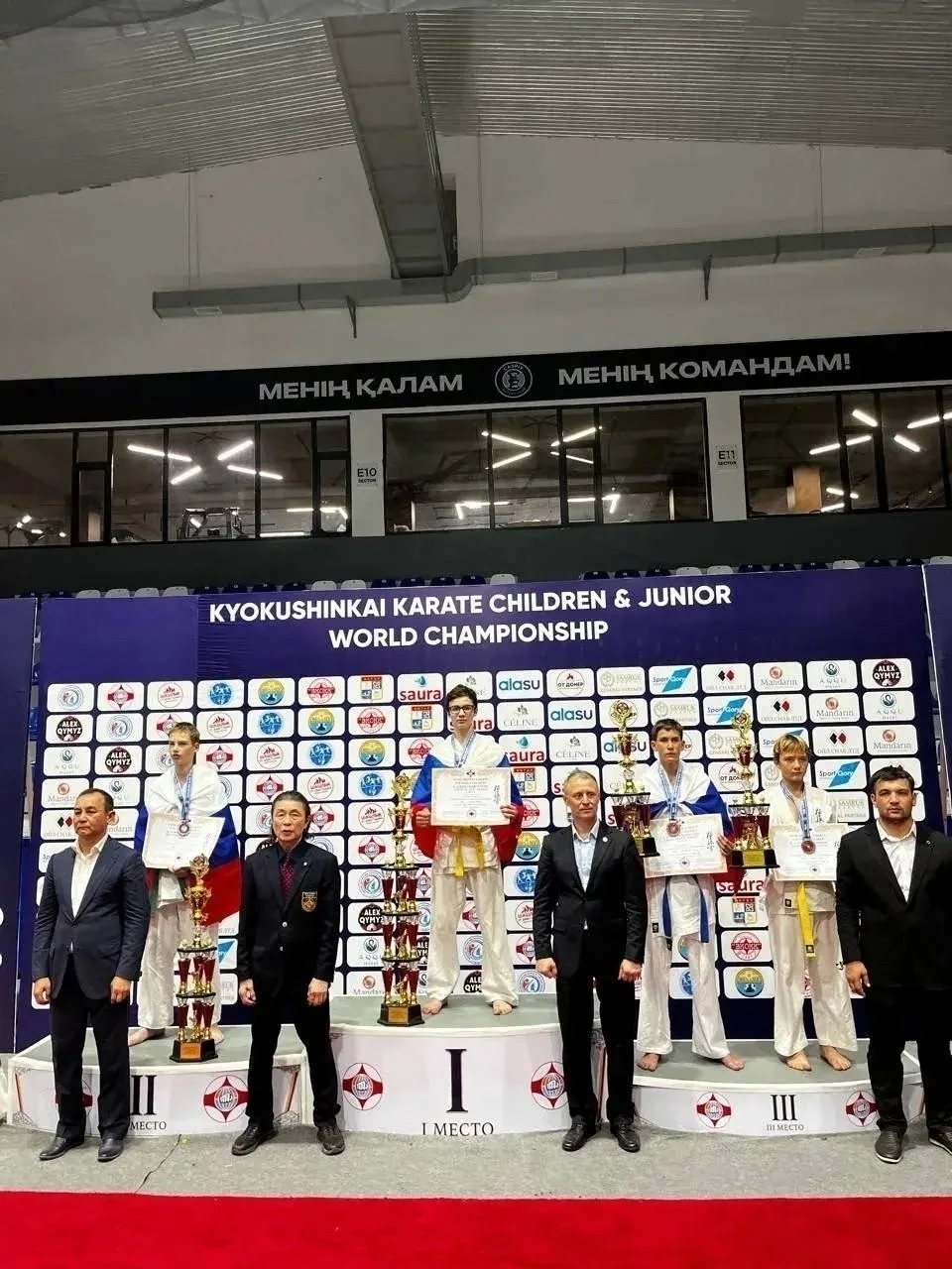 Золото мирового чемпионата — у школьника с Васильевского 🥋
