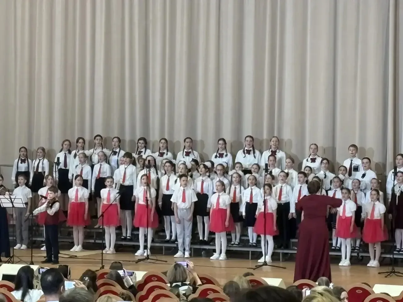 🎶 ✨ Хор «Вдохновение» на престижном конкурсе в Храме Христа Спасителя!  🎵 4 апреля в величественном 