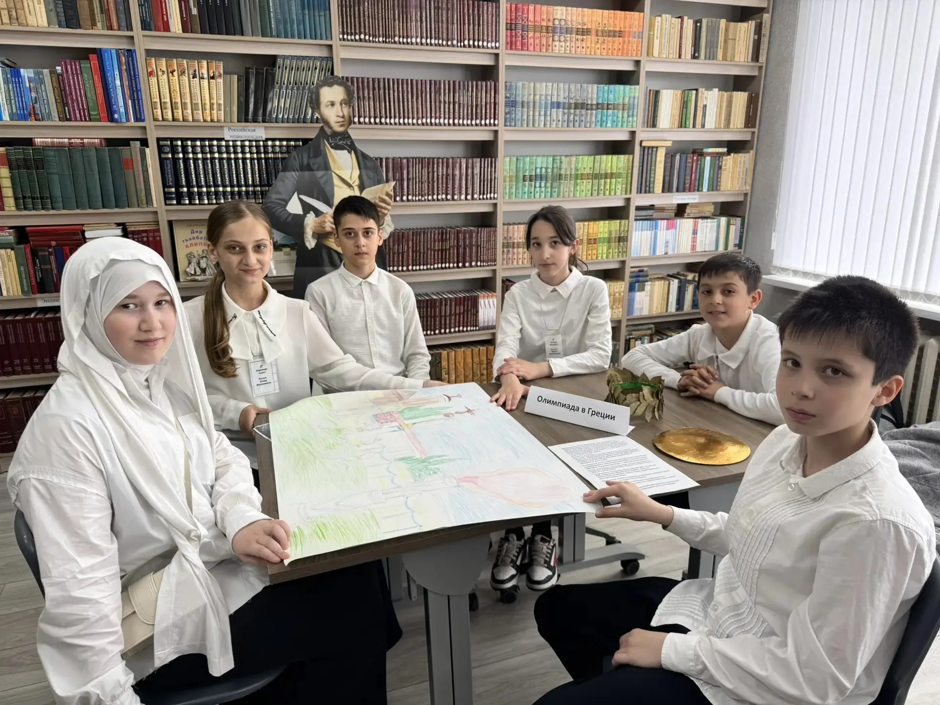 Неделя истории продолжается! 🏛  Сегодня, 4 мая, Патимат Гасановна провела яркий открытый урок, посвя